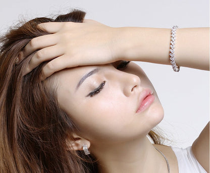 Elegant Rose Gold Roman Crystal Heart Chain Women's Bracelet - Fashion Bangle