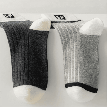 5 Pairs Men's Cotton Blend Medium Sports Socks for Autumn Winter Wear