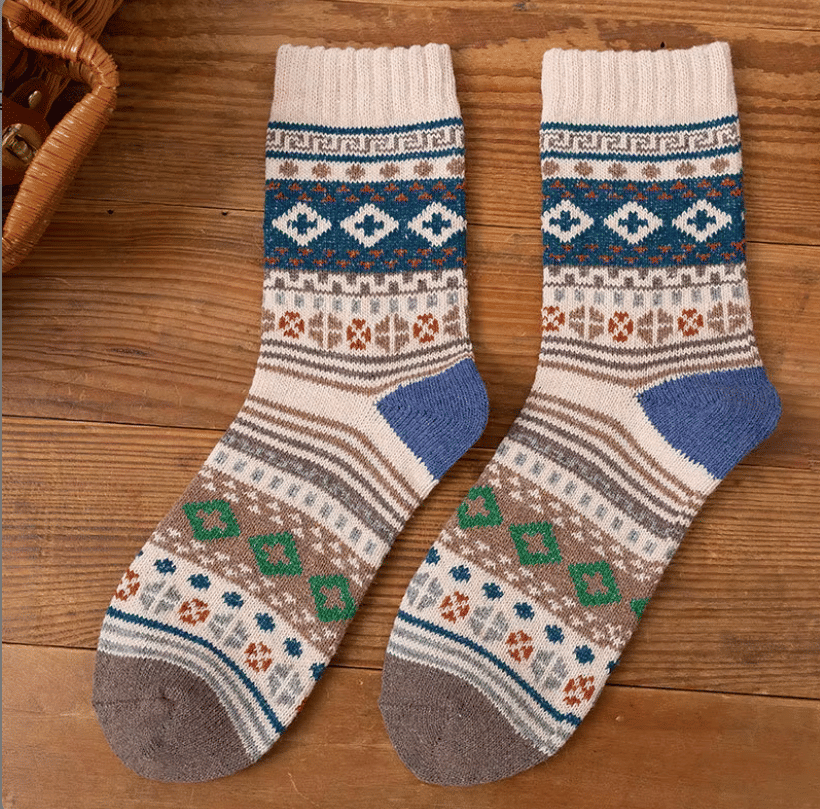 Men's 3-Pair Vintage Thick Woolen Socks: Retro Style, Warm, Cozy Winter Essentials
