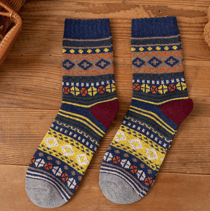 Men's 3-Pair Vintage Thick Woolen Socks: Retro Style, Warm, Cozy Winter Essentials