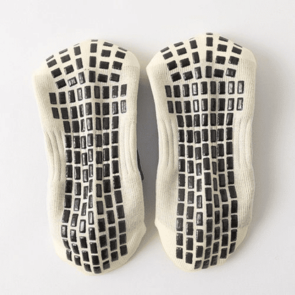 4-Pack Non-Slip Football Socks: Breathable Towel Bottom Sports Performance Socks for Men & Women (Size 6-11 US)